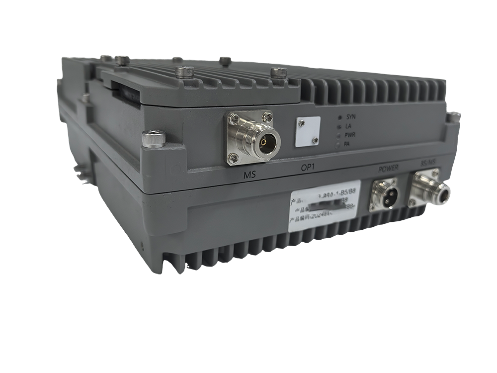  镇沅三频手机信号接收器2000㎡